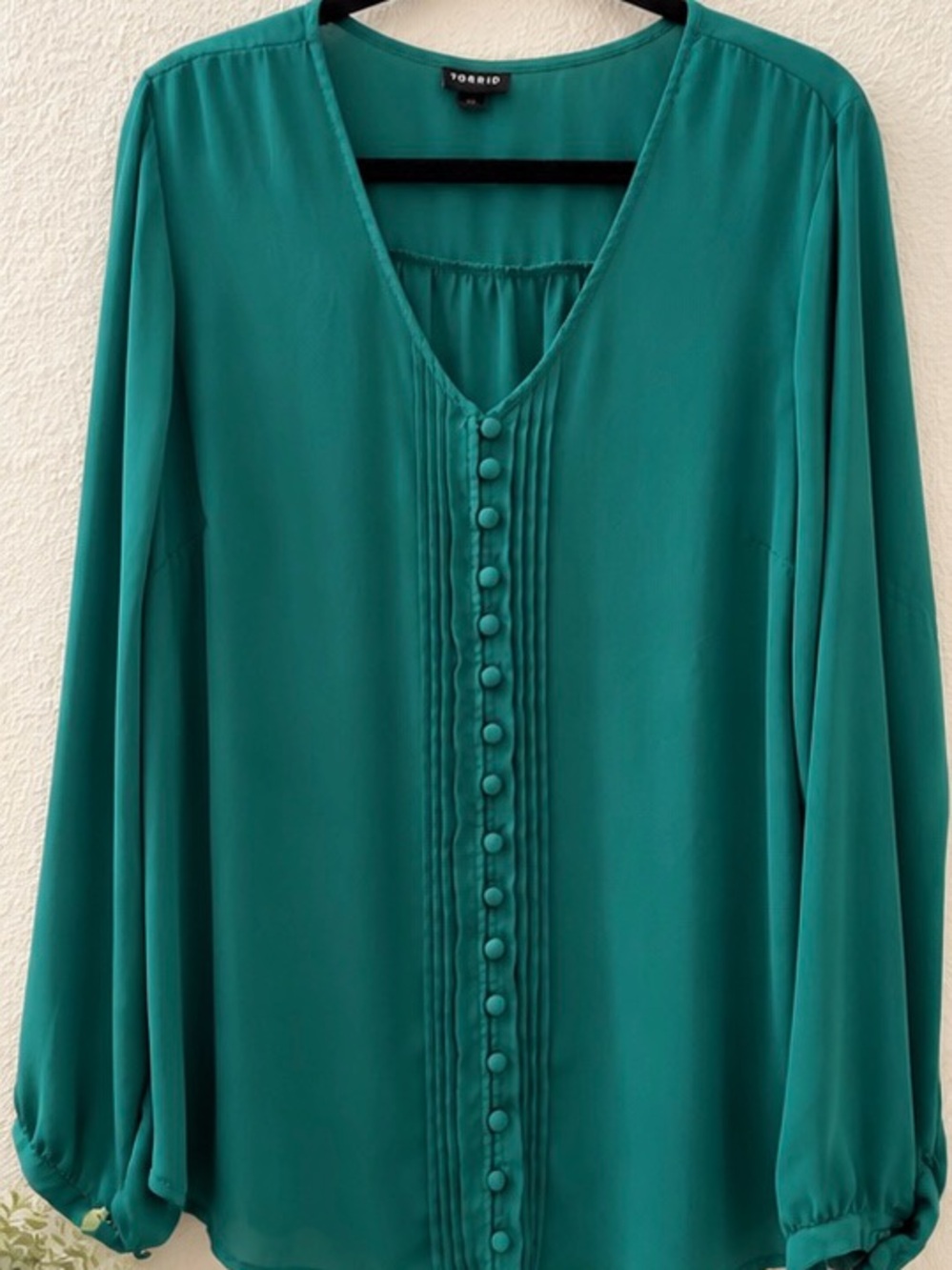 Torrid Teal Green Pintuck Button Front Blouse Size 2 Plus Size